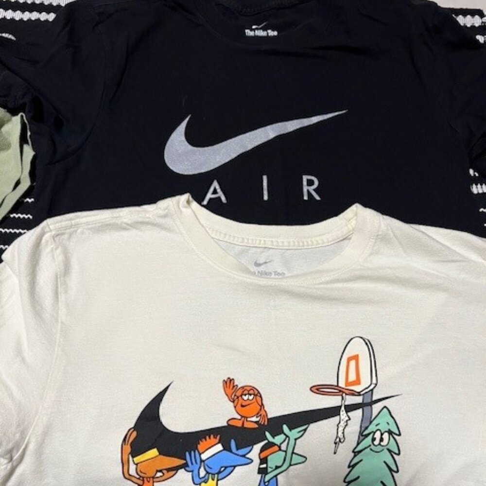 Lot of 5 T-Shirts, Small - Picture 2 of 3